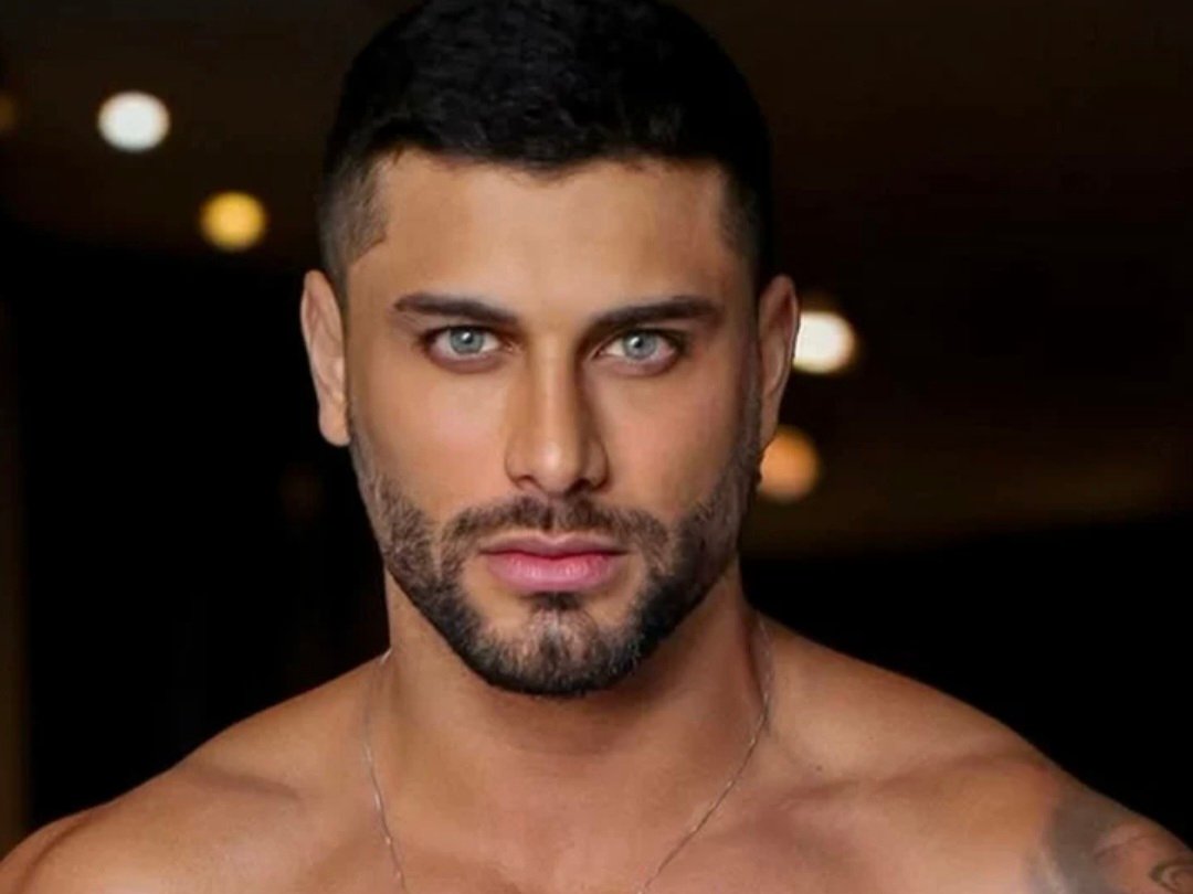 Top 1, Jesus Luz revela bastidores de estreia com conteúdo adulto: “Superou minhas expectativas”