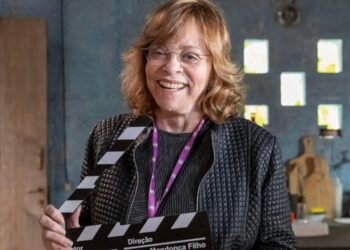 Fora da Globo, Gloria Perez se reúne com diretores da concorrência para novos projetos