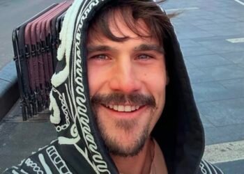 Nicolas Prattes fala sobre prêmio internacional inusitado após Mania de Você