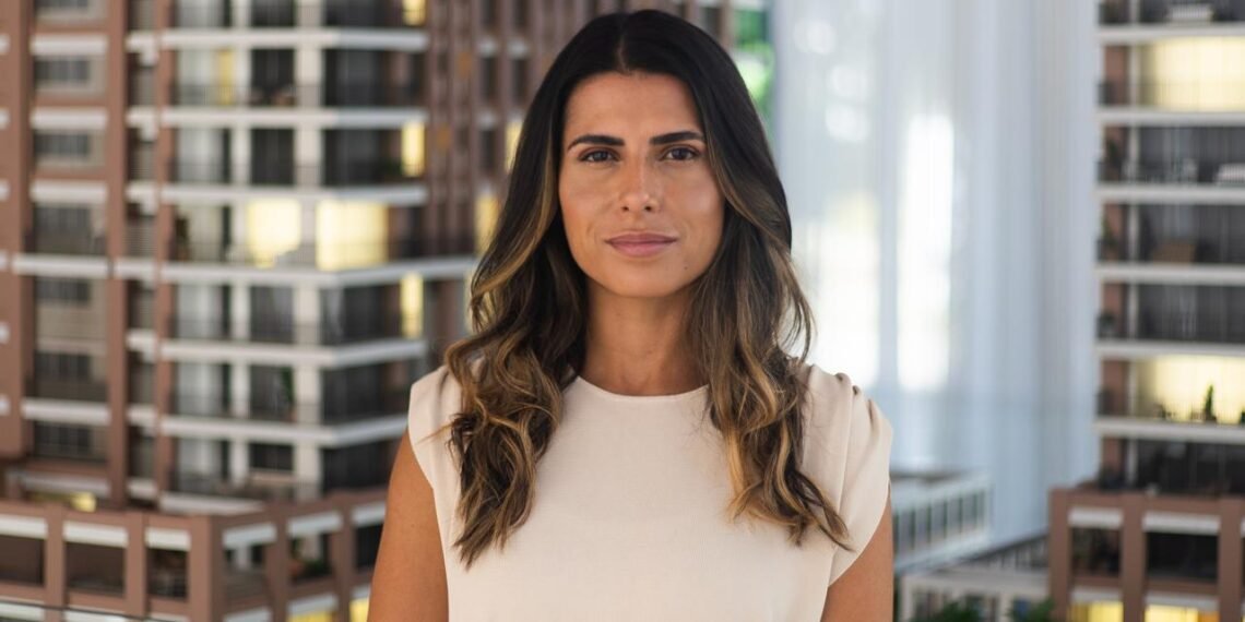 Patricia Rosa, conhecida por muitos no mercado imobiliário pelo codinome "Vida", atua há 18 anos e é reconhecida pela forte rede de relacionamentos construída ao longo da carreira