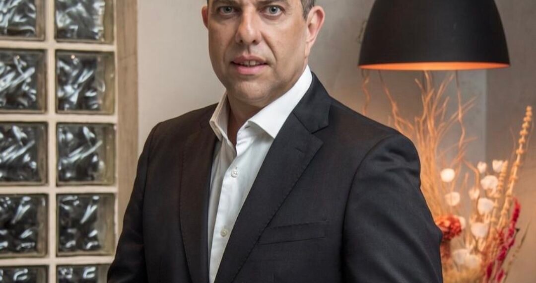 Dr. Anderson Bernal