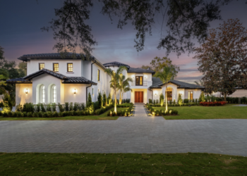 Andria Tagliari afirma que o projeto de design de interiores pode melhorar o investimento em uma vacation home.