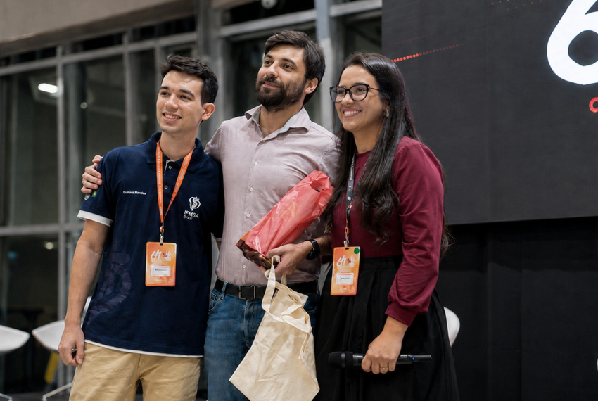 Gustavo Mendes, Dr. Thiago Daibes Padilha e Yara Santos durante evento de lançamento da parceria em Fortaleza-CE.