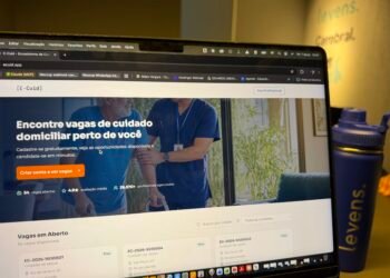 Sistema ECuid App - Vagas para Cuidadores de Idosos é um ecossistema B2B que oferece tecnologia, formação e certificação para empresas.