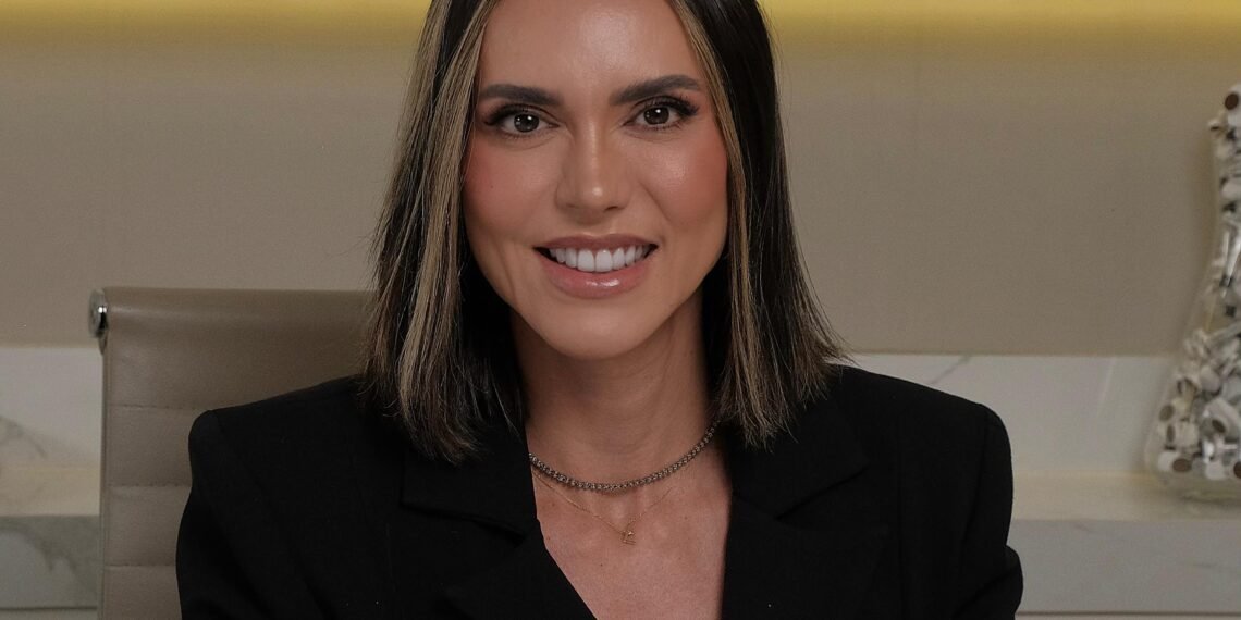 Dra. Laís Rios