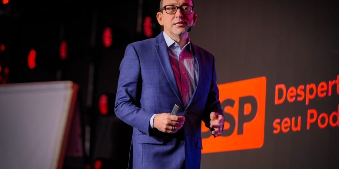 José Roberto Marques, fundador do IBC, reforça a importância do desenvolvimento humano.