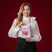 Livro da Dra. Karla Mazzini mostra a importância de discutir e tratar a endometriose, porque dor nunca é algo normal.