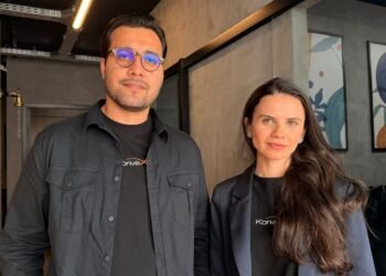 KonveX aposta na integração entre SEO, GEO e estratégias de autoridade digital para preparar empresas para o novo ambiente digital.