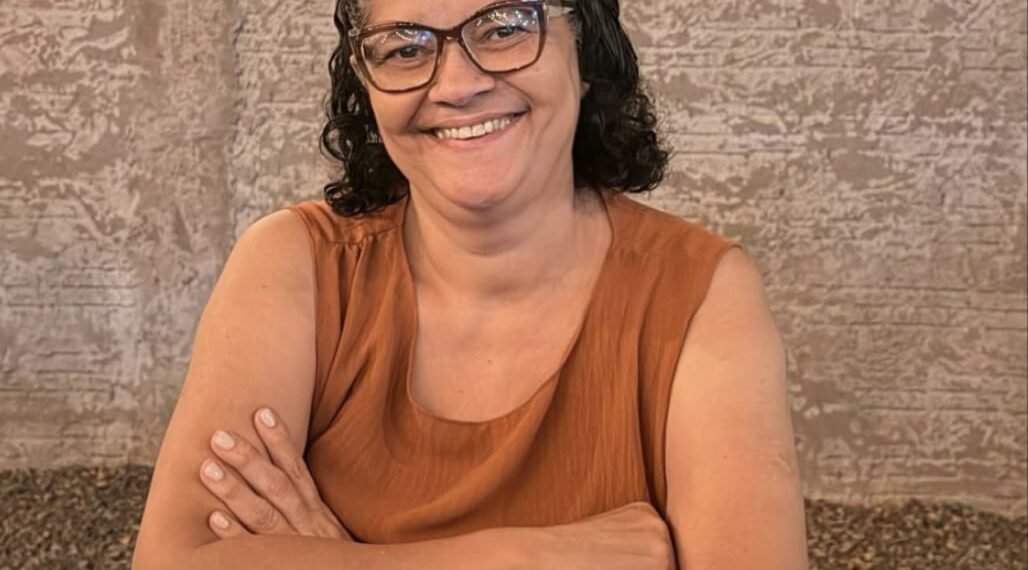 Lucinea de Lima Caldeira, contemplada com R$ 1 milhão na edição de junho do Pix do Milhão. Foto: divulgação/Pix do Milhão.
