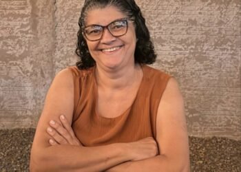 Lucinea de Lima Caldeira, contemplada com R$ 1 milhão na edição de junho do Pix do Milhão. Foto: divulgação/Pix do Milhão.
