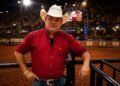 James Bonanza presente na Arena de Rodeio.